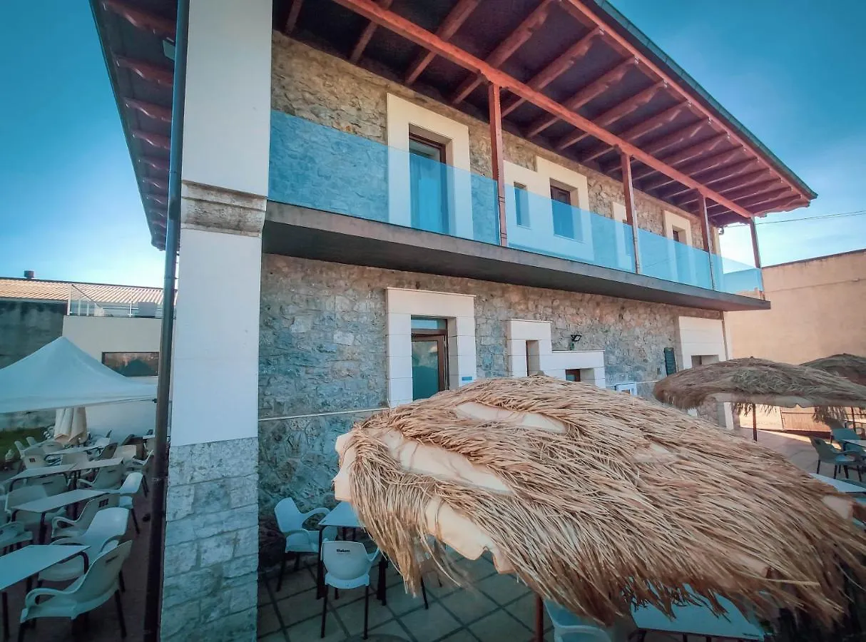 Hostal Óleo Auto Check-in Santander