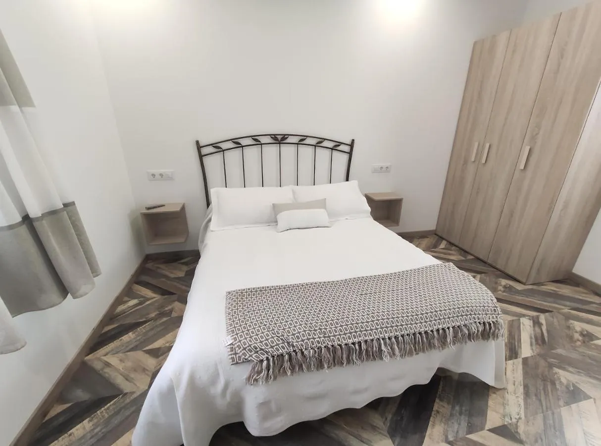 Hostal Óleo Auto Check-in Santander 0*,  Espanha