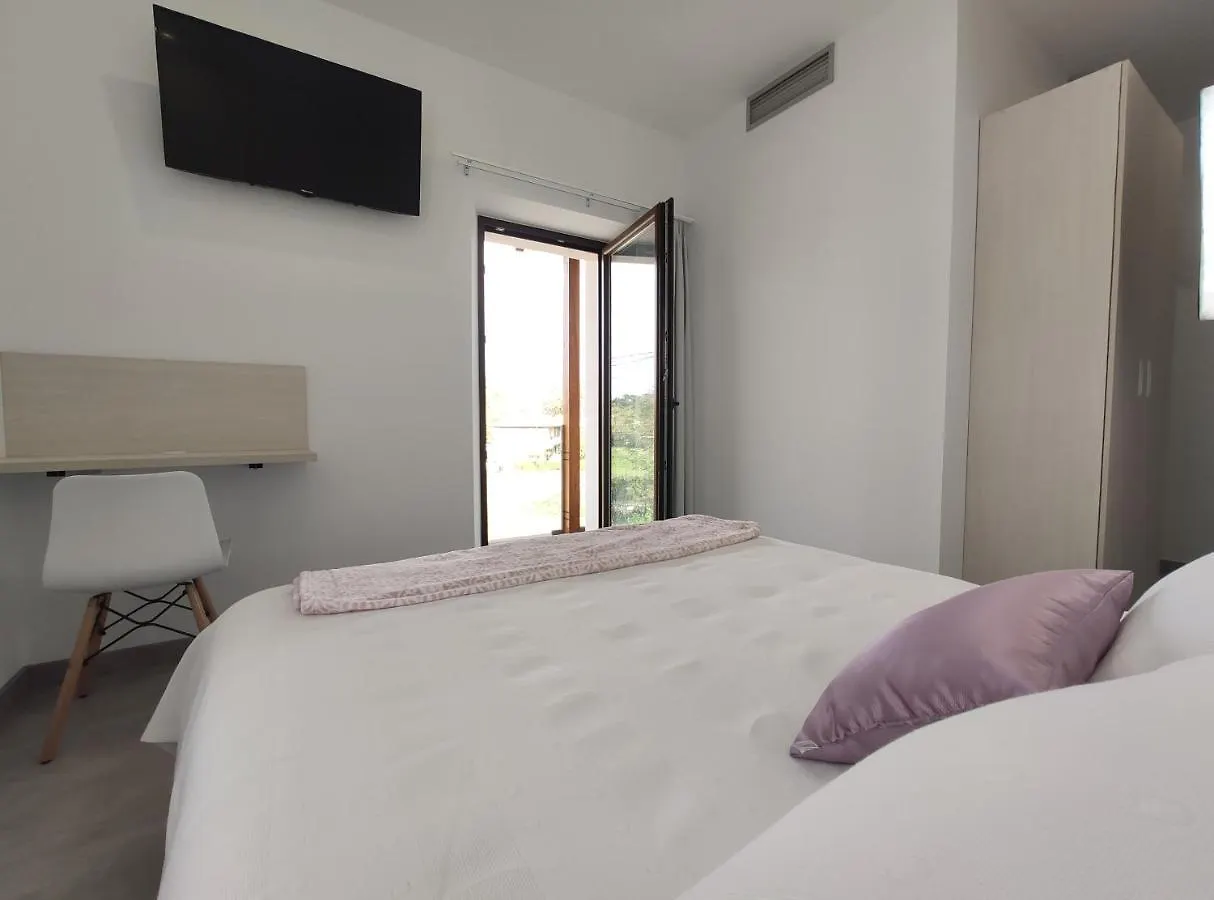 Hostal Óleo Auto Check-in Santander 0*,