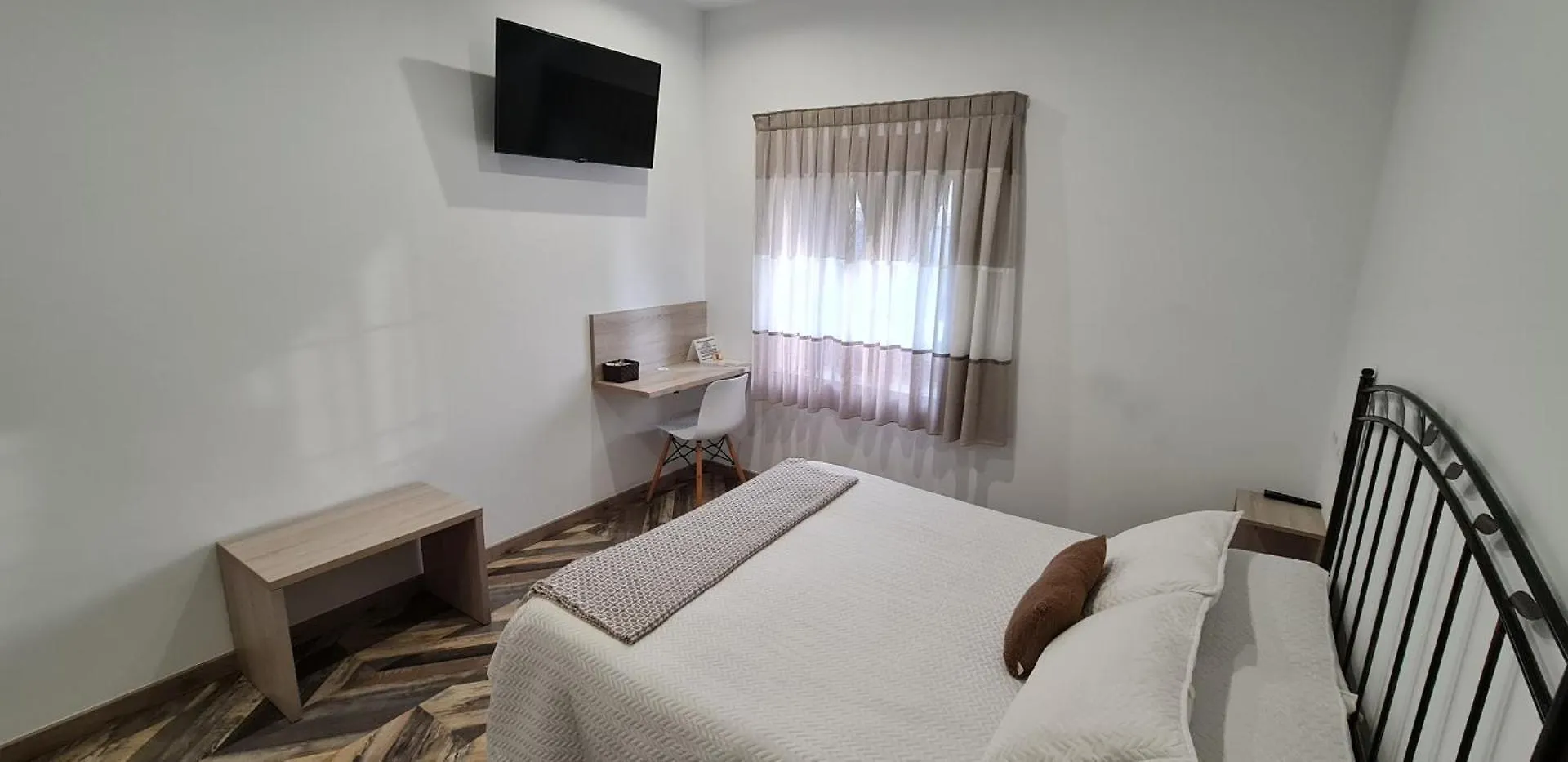 Casa de hóspedes Hostal Óleo Auto Check-in Santander Espanha